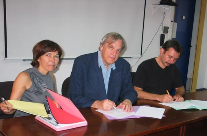 Signature d'une convention cadre entre le Parc National et l'Observatoire volcanologique (photo DR)