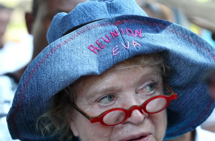 Samedi 26 Novembre 2011

Visite d'Eva Joly