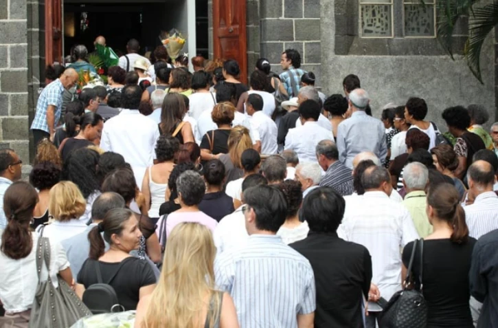 Jeudi 1 Décembre 2011
François Henry repose en terre réunionnaise