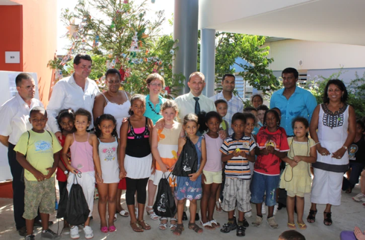Lundi 12 décembre 2012 - Action éducative sur la collecte sélective à l'école Ma Pensée de Bras Panon