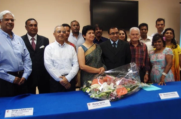 Mardi 27 décembre 2011 - Conférence de presse de la CCIR et de GOPIO Réunion en présence de Manju Seth, consule générale de l'Inde