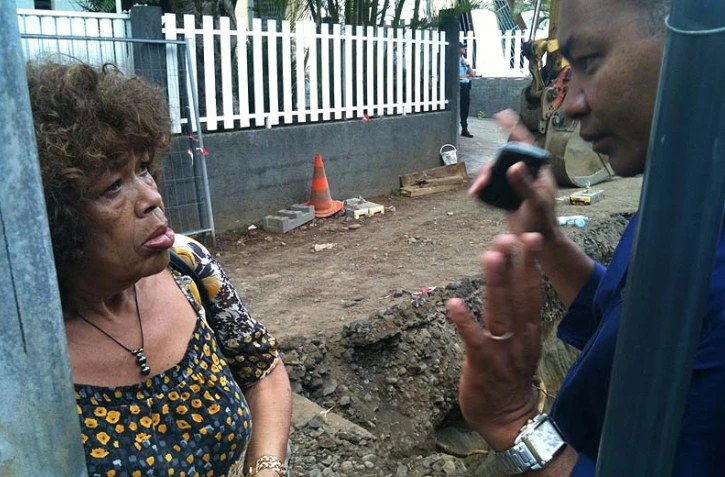 Lundi 9 janvier 2012 -Sainte-Suzanne - Yolande Pausé, maire de Sainte-Siuzanne, et Daniel Alamélou, adjoint au maire. Les deux sont candidats pour les municipales partielles (Photo Maurice Leprince)