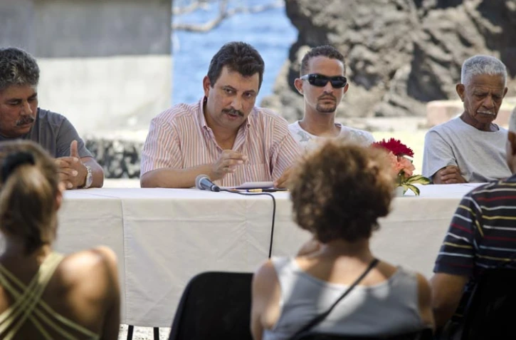 Vendredi 27 Janvier 2011

Conférence de Presse hommage aux Sauveteurs de Langevin photo mairie de Saint-Joseph