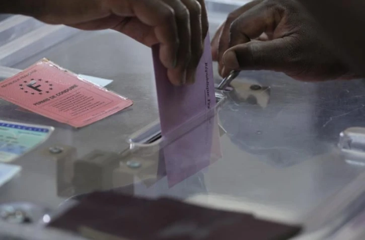 Dimanche 29 Janvier 2012

Elections municipales  partielles à Sainte-Suzanne