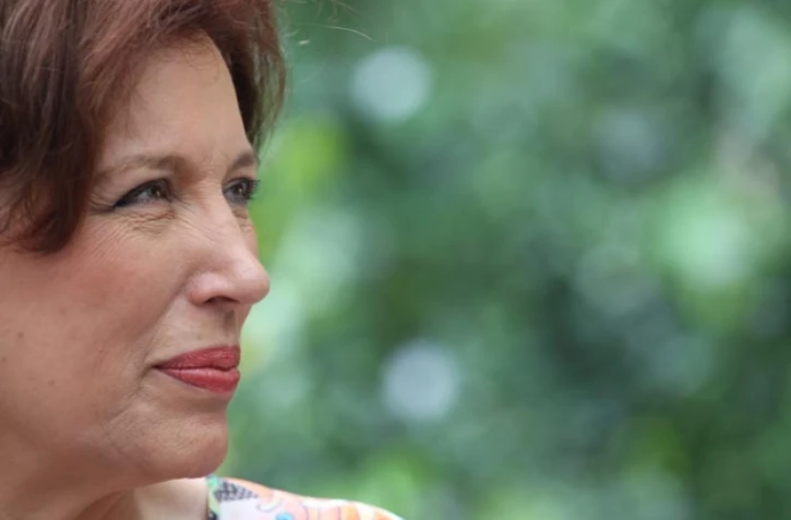 Lundi 30 Janvier 2011

 Visite de Roselyne Bachelot à l'association Momon papa lé la