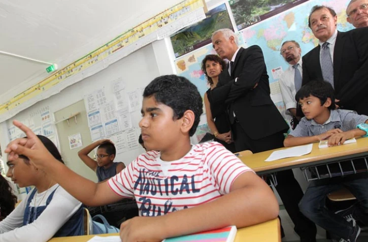 Jeudi 2 Février 2012

Mostafa Fourar en visite à la Medersa