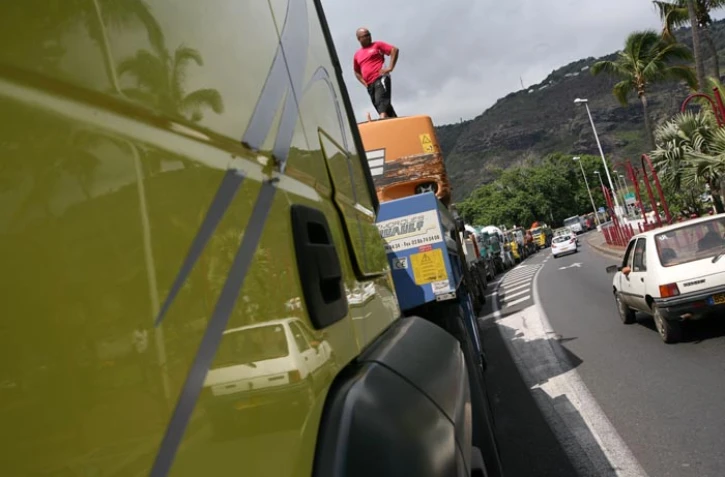 Photo archive imaz press