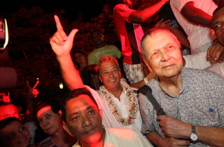 Dimanche 5 février 2012 - Maurice Gironcel à nouveau maire de Sainte-Suzanne