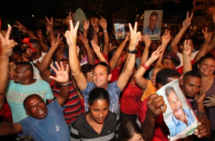 Dimanche 5 février 2012 - Maurice Gironcel à nouveau maire de Sainte-Suzanne