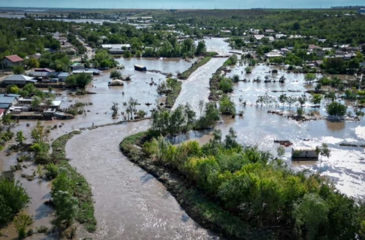 Vue aérienne d'inondations de la localité de Slobozia Conachi, le 14 septembre 2024, en Roumanie