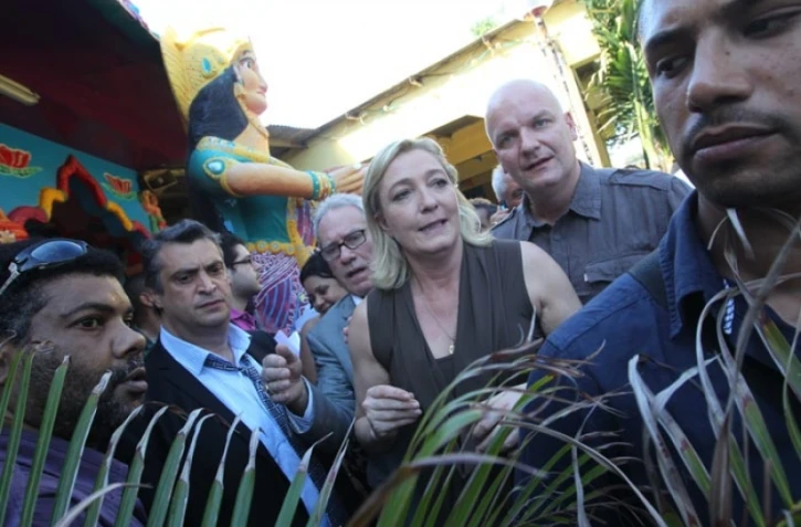 Saint-Louis - Mardi 7 février 2012 - Manifestation contre la venue de Marine Le Pen