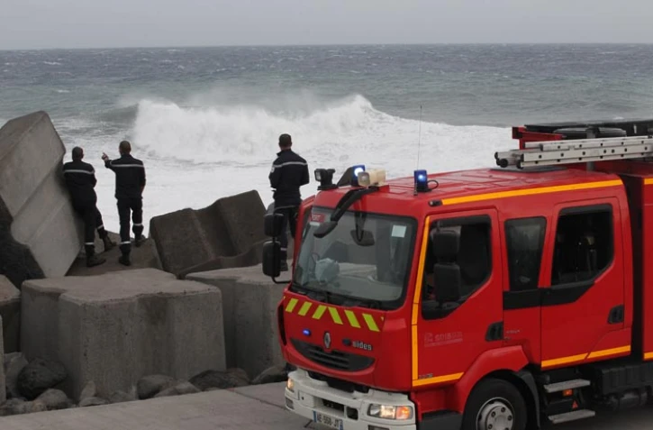 Lundi 13 Février 2012
Recherche du jeune homme emporté par les vagues au Port