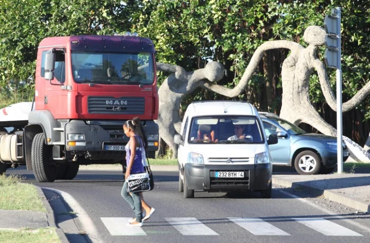 Lundi 20 Février 2012
Barrages des transporteurs au Port