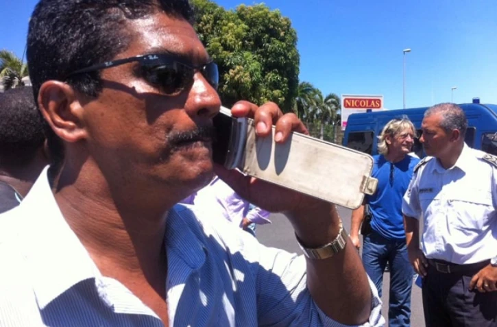 Mardi 21 Février 2012

Barrage des transporteurs devant  la SRPP