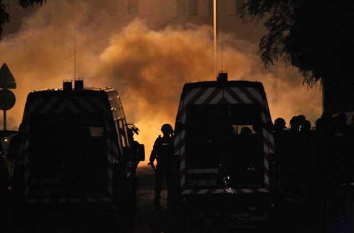 Mercredi 22 février 2012 - Nouvelle nuit d'émeutes