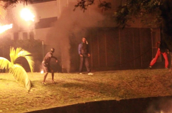 Vendredi 24 Février 2012
Affrontement entre la police et les émeutiers