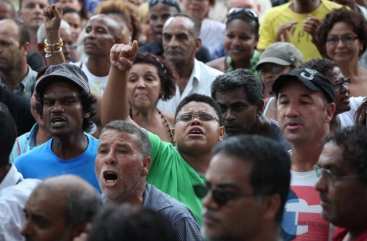 Vendredi 24 Février 2012
Fin de la table ronde à la préfecture