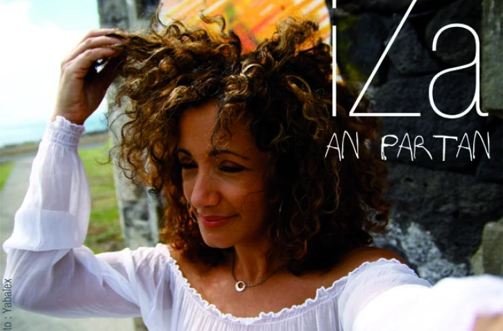 Nouvel abum d'Iza (photo D.R)