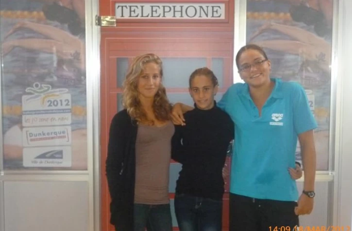 Alizée Morel, Emma Morel et Marjorie Hoareau aux championnats de France de natation (photo D.R)