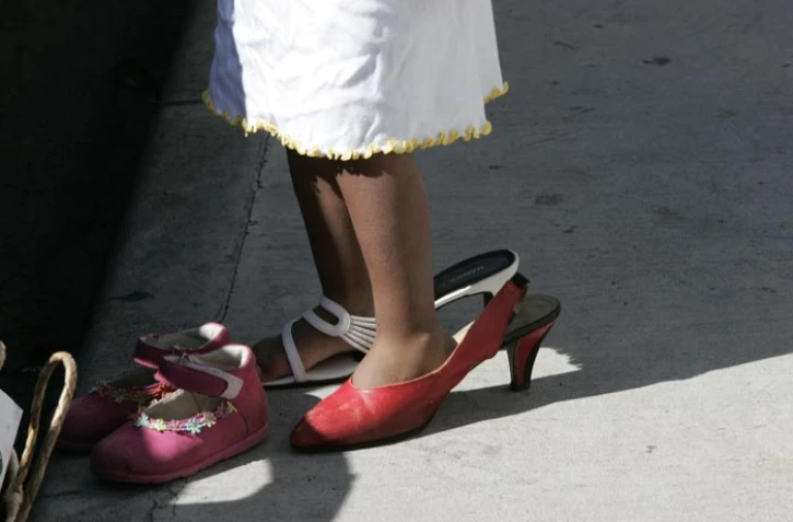 L'UFR proteste contre un concours de mini miss