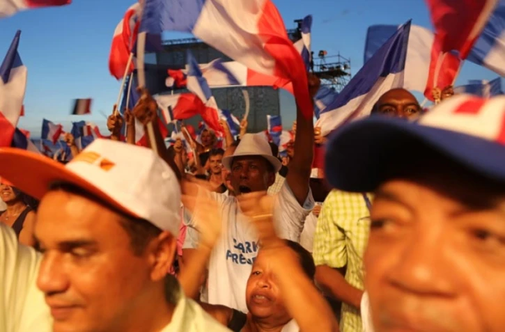 Mercredi 4 Avril 2012
Meeting du candidat président Nicolas Sarkozy