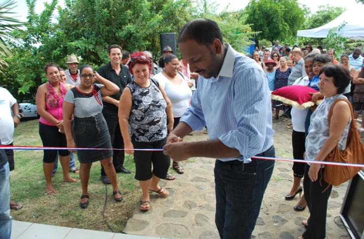 Jeudi 12 avril 2012 - Inauguration de la plateforme de services de Piton Saint-Leu (Photo D.R)