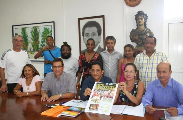 Jeudi 26 avril 2012 - Conférence de presse sur les animations du "10 mai" à Sainte-Suzanne (Photo D.R)
