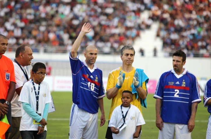 Samedi 26 mai 2012 - Match de gala entre la All Star Team et la sélection de La Réunion au stade Paul Julius Bénard (photo image-reunion.re)