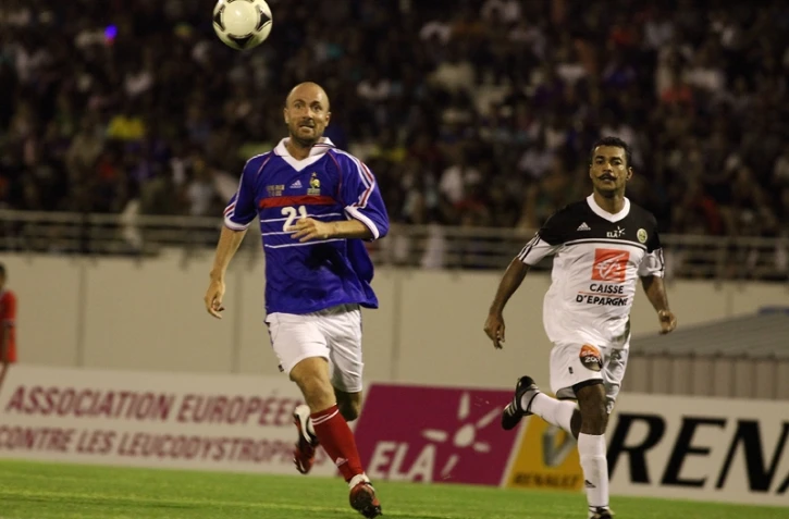 Samedi 26 mai 2012 - Match de gala entre la All Star Team et la sélection de La Réunion au stade Paul Julius Bénard (photo image-reunion.re)