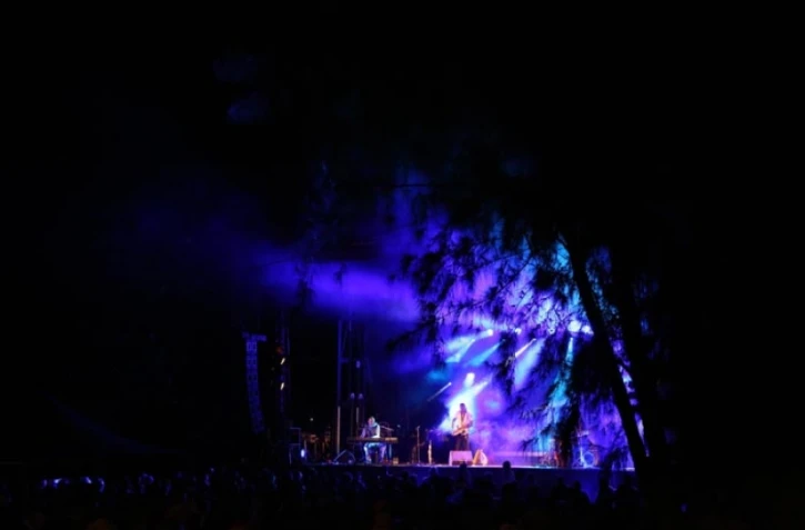 Jeudi 31 Mai 2012
Saint-Pierre la fiesta sur le front de mer