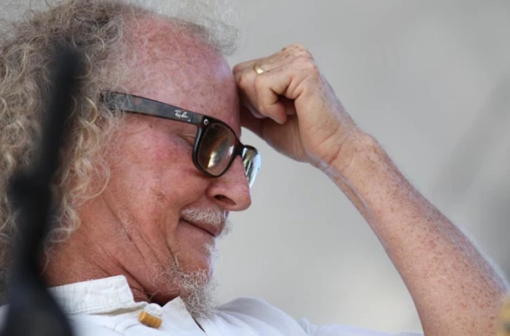 Dimanche 3 Juin 2012

Risofé avec Danyel Waro