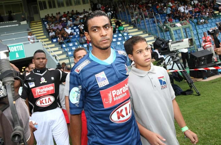 Dimanche 3 juin 2012 - 3ème édition  du trophée de la ville de Saint-Denis entre les Kréopolitains et la sélection de La Réunion (photos image-reunion.re pour www.ipreunion.com)