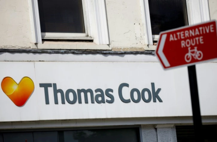 Le voyagiste britannique Thomas Cook cherche à trouver des financements supplémentaires pour éviter une retentissante faillite et le rapatriement massif de ses 600.000 touristes à travers le monde