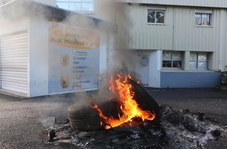 Mardi 12 Juin 2012

Greve chez REP