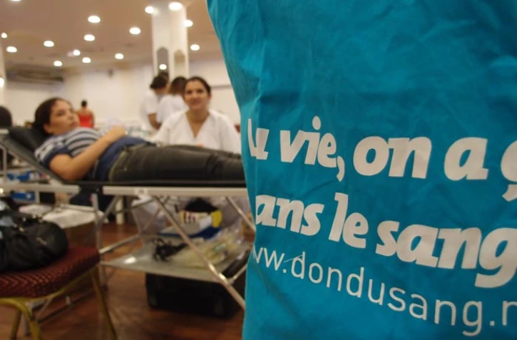 Jeudi 14 juin 2012 - Journée mondiale du don du sang (Photo Émilie Sorres)