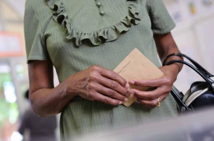Dimanche 17 juin 2012 - Second tour des législatives