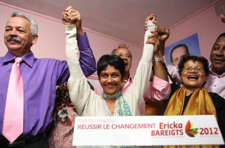 Dimanche 17 Juin 2012
Victoire d'Ericka Bareigts (PS)