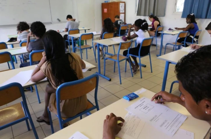 La Possession - Épreuves du brevet au collège Raymond Vergès