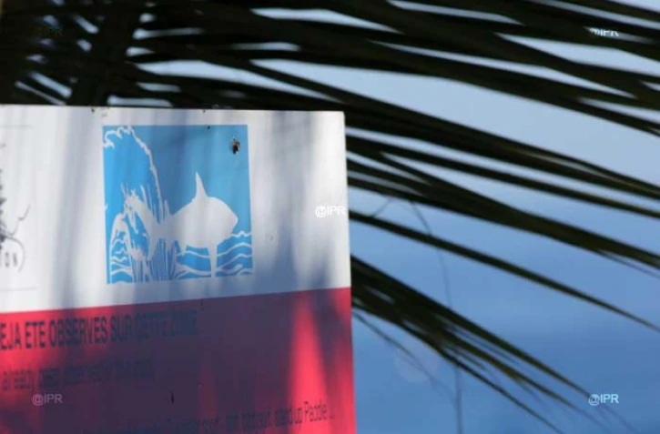 Plage de Roches Noires