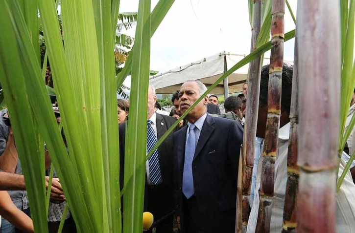 Vendredi 13 Juillet 2012

Victorin Lurel à la rencontre du monde agricole