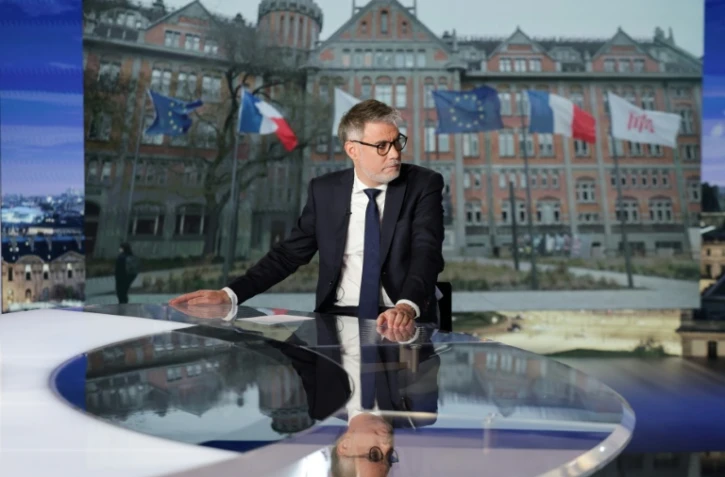 Le premier secrétaire du Parti socialiste Olivier Faure sur le plateau de France 2 le 16 mars 2026