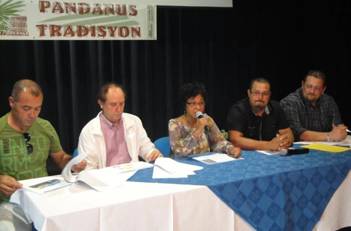 Mercredi 1er août 2012 - Présentation de la 8ème édition des 3 Zour Tradisyon Pandanus (photo D.R)