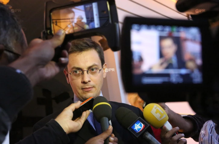 Lundi 6 Aout 2012
Réunion en préfecture sur le risque requin