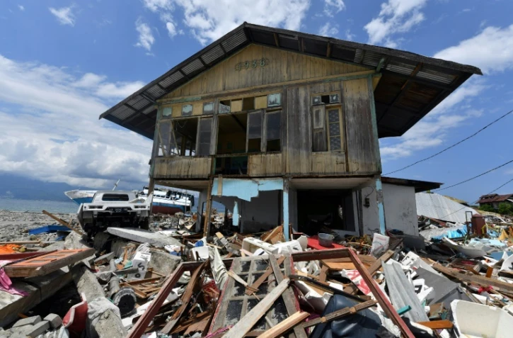 Un séisme de magnitude 7,5 suivi d'un tsunami avait frappé l'île indonésienne des Célèbes le 28 septembre, faisant quelque 2.000 morts
