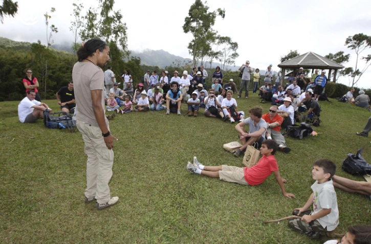 samedi 11 Aout 2012
Deux bougies pour l'inscription des "Pitons, Cirques et Remparts" à l'UNESCO photo Philippe Boyer pour imaz press