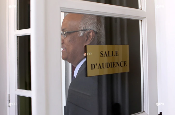 Mardi 14 août 2012 - Marie-Joseph Malé, président directeur général d'Air Austral, dans la cour du tribunal administratif