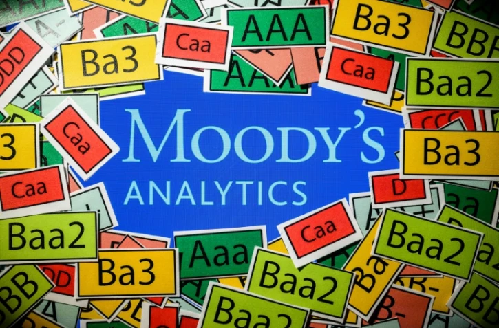 L'agence de notation Moody's a maintenu vendredi la note souveraine de la France, tout en abaissant la perspective de "stable" à "négative", lançant ainsi un avertissement au pays