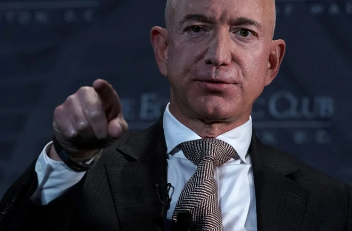 Jeff Bezos, l'homme le plus riche du monde, photographié en septembre 2018, rend les coups après les révélations d'un tabloïd proche de Donald Trump