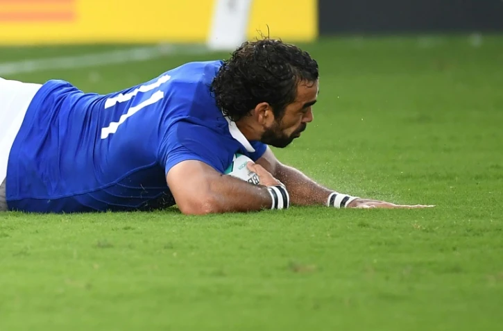 L'ailier Yoann Huget ouvre le score pour le XV de France en inscrivant un essai contre les Etats-Unis au Mondial de rugby, le 2 octobre 2019 à Fukuoka