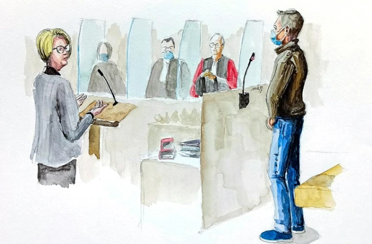 Croquis d'audience montrant la mère d'Alexia face à Jonathann Daval le 16 novembre 2020 devant la cour d'assises à Vesoul